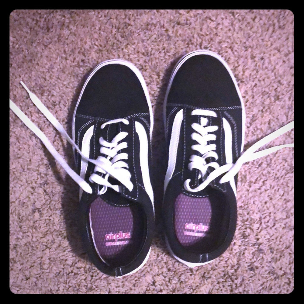 Lightly worn VANS black shoes